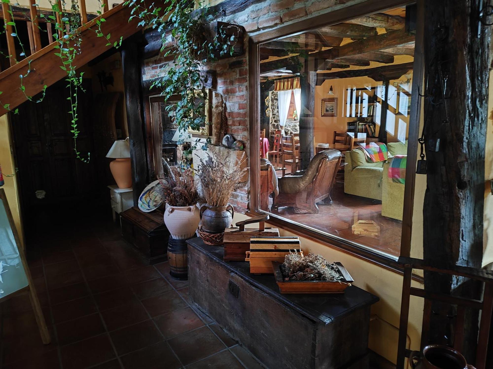 皮苏埃加河畔塞尔韦拉 Casa Simon旅馆 外观 照片