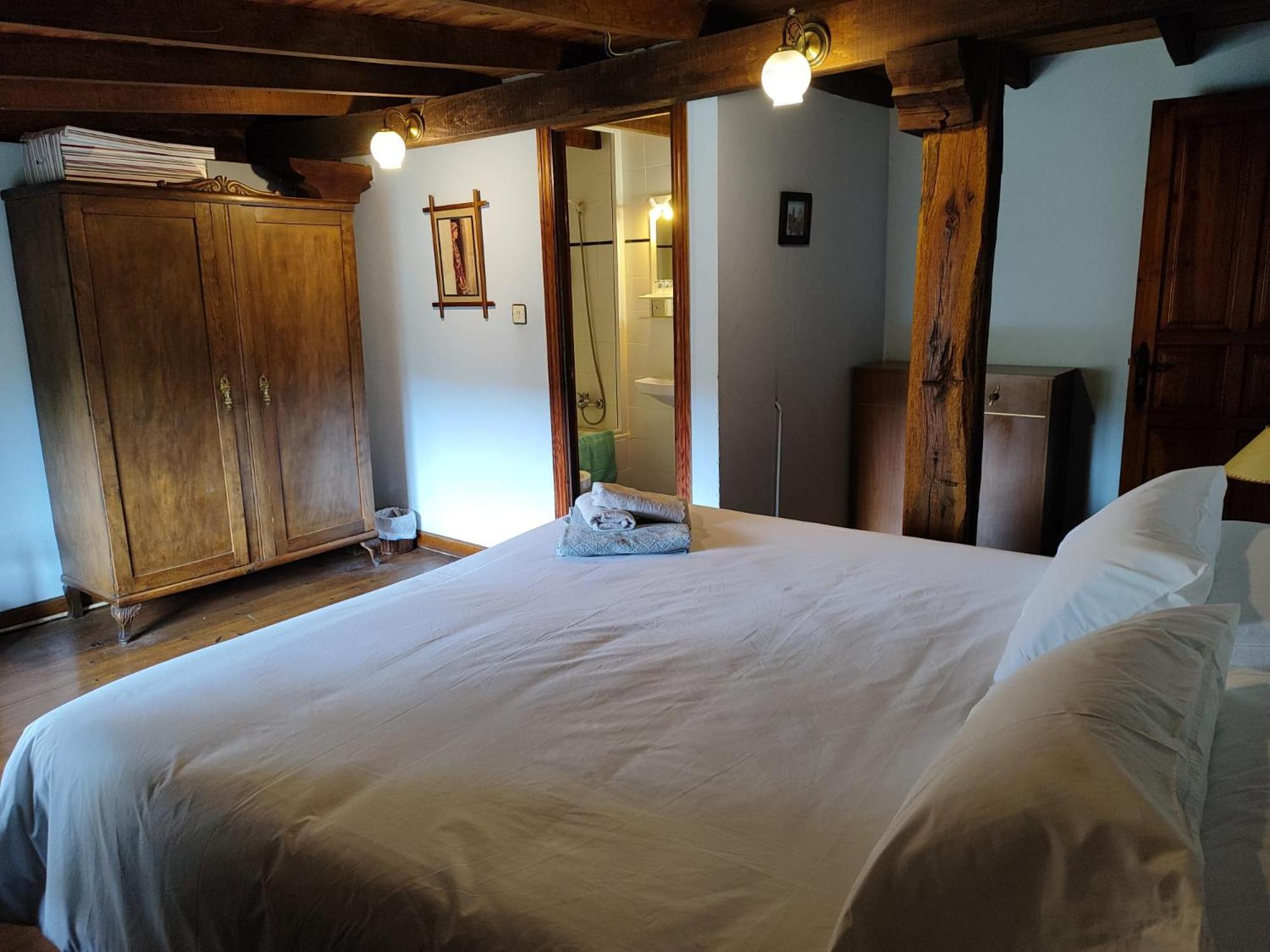 皮苏埃加河畔塞尔韦拉 Casa Simon旅馆 外观 照片