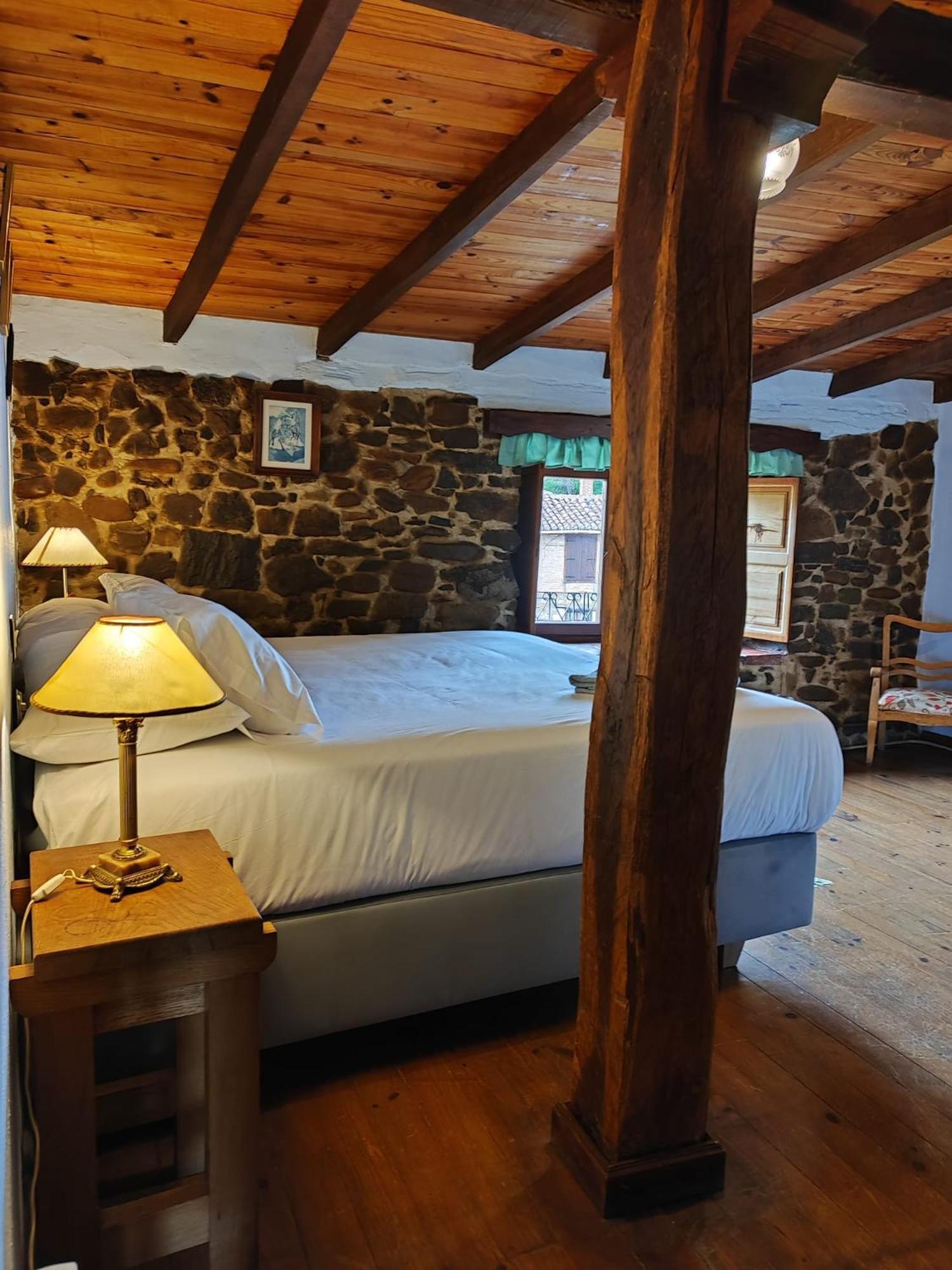 皮苏埃加河畔塞尔韦拉 Casa Simon旅馆 外观 照片